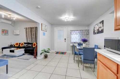 2 bedrooms Guest house by strip, Las Vegas (foto 3)