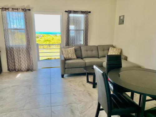 The Granville #1-Modern Comfort & Sea Views – khách sạn tại Osbourn