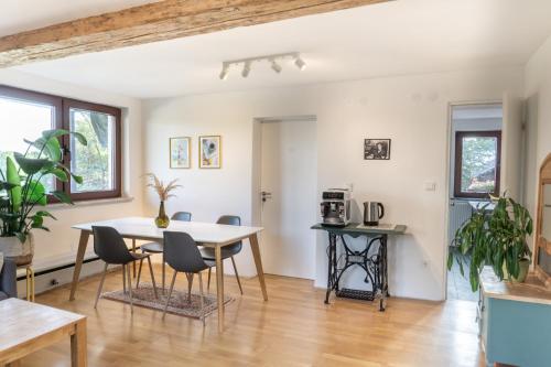 Létesítmények, Naturblick Apartment - Modernes 3-Zimmer mit Privatparkplatz in Neustadt Bei Coburg