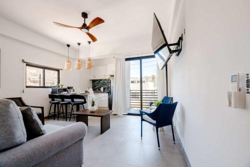 Vista Pedregal-Modern Vacation Apartment Walk to Marina & Beaches