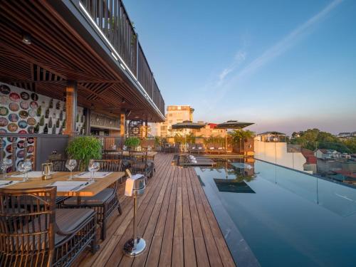 Tonkin Luxury Boutique Hotel & Spa - 숙소 외관