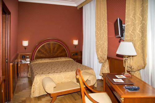 Hotel Livingston - image 9