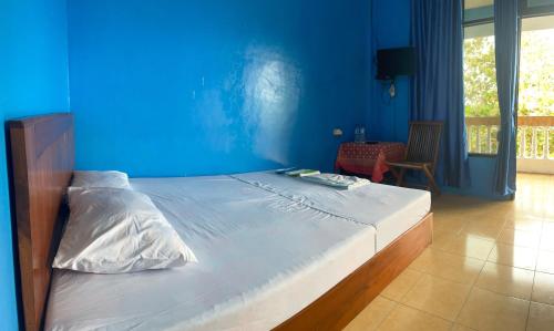 Hotel Carollina Syariah near Depok Beach