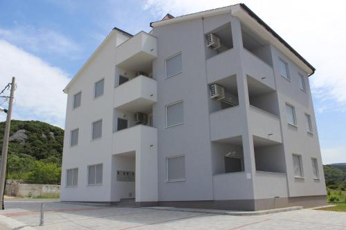 Apartments PETRUSIC, Rab