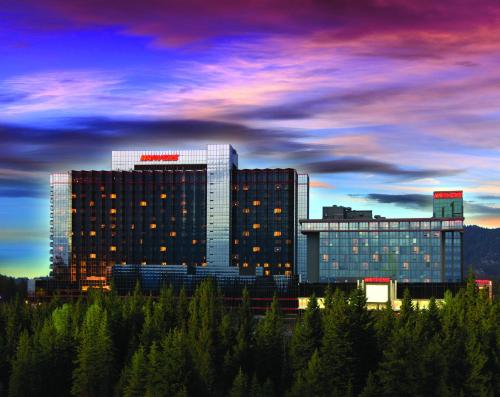 Harveys Lake Tahoe Hotel & Casino - Accommodation - Stateline