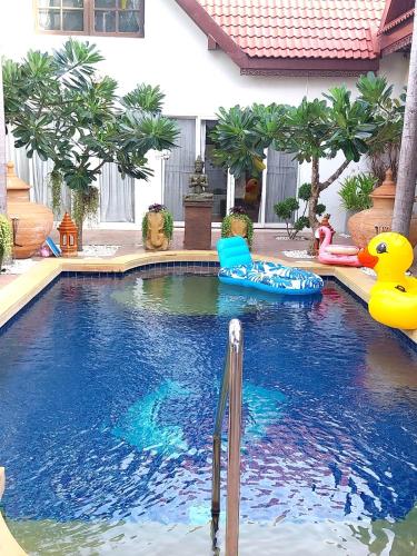 Palace the Jomtien a luxury villa with private swimming pool on Jomtien Beach
