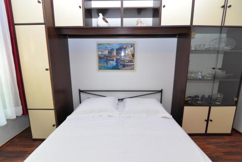 Apartment Nevena - image 2