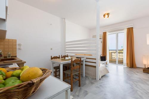 Facilities, Castello Bianco Aparthotel in Crete Island