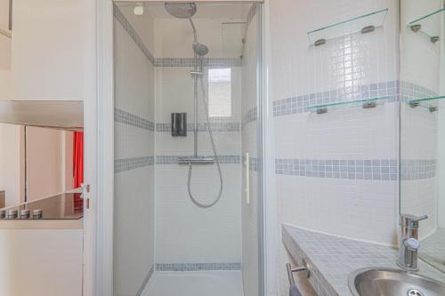 1BR Apartment - 4P - Tour Eiffel with NetFlix - image 6