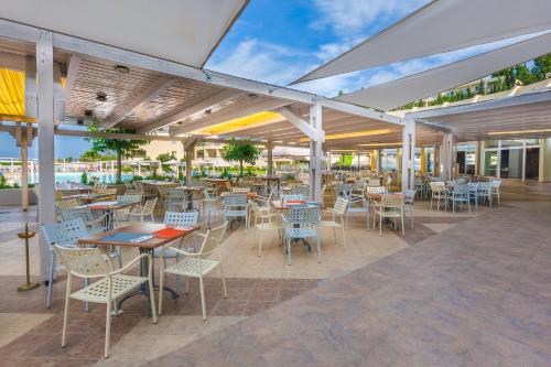 Kipriotis Aqualand Hotel - image 10