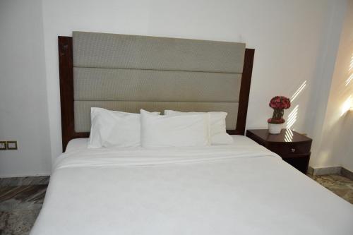 Royal Suite Hotel Apartments