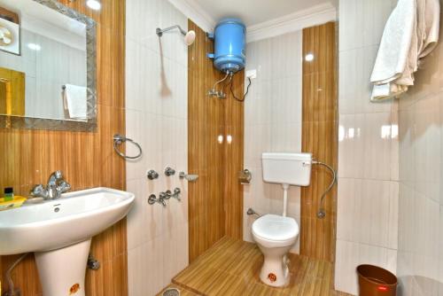 Vella Marina Pine view -Free Parking-cricket stadium 5 km-Mcleodganj 8 km- Bhagsunag 9 - image 4