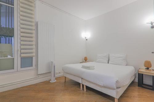 2 Bedroom Apartment-8P-Madeleine With Netflix - image 9