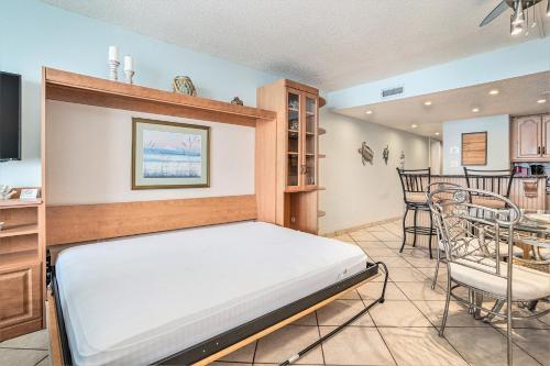 0611 Waters Edge Resort condo - image 6