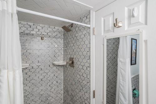 1009 Waters Edge Resort condo - image 6