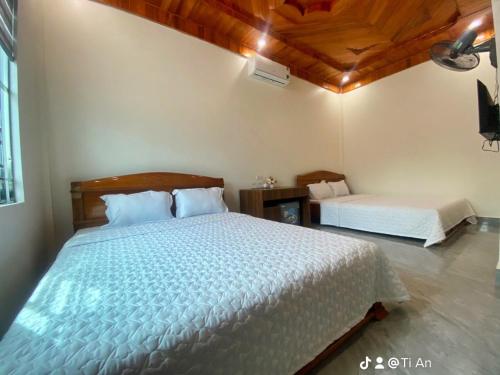 Thanh Bình hotel (Thanh Binh hotel) in ชายหาดเทียนกัม