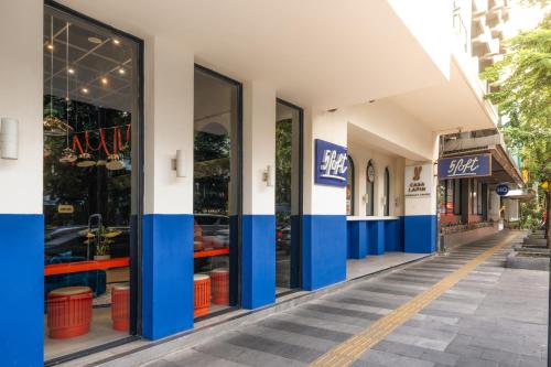5loft Anti-Hotel Silom Bangkok - 출입구