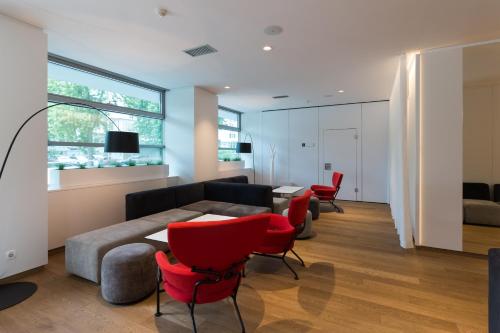 Фойє, M Hotel Ljubljana in Любляна