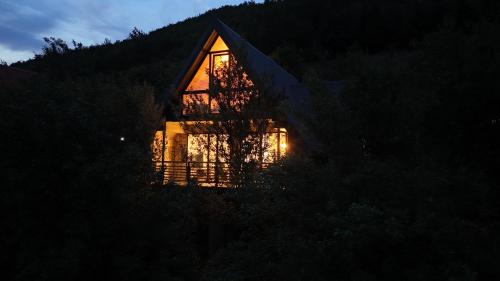 Exterior view, Fern Farm A-Frame Villa in Polja
