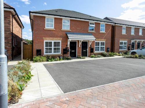 設施, Cosy Brinsley Stay EV Garden WiFi Office Pass The Keys in 伊斯特伍德大廳