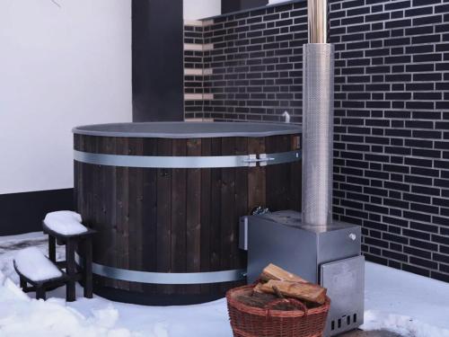 Skats, 2 Wohnungen I 2 Badefässer I Sauna I bis 10 Gäste (2 Wohnungen I 2 Badefasser I Sauna I bis 10 Gaste) in Vendišrica