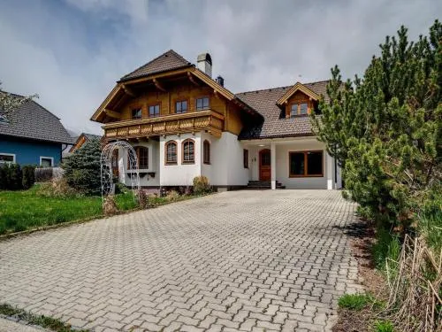 Chalet in Mauterndorf near Ski Slopes in Begöriach, Österreich