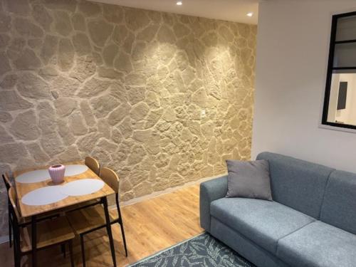 1 bedroom APT - heart of Old Antibes, Antibes (fotografie 8)