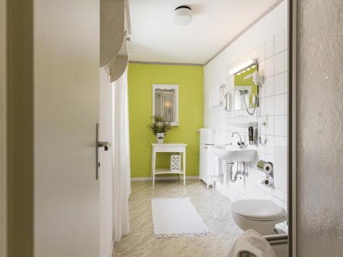 Comfortable Holiday Home in Neuastenberg with Sauna - main image