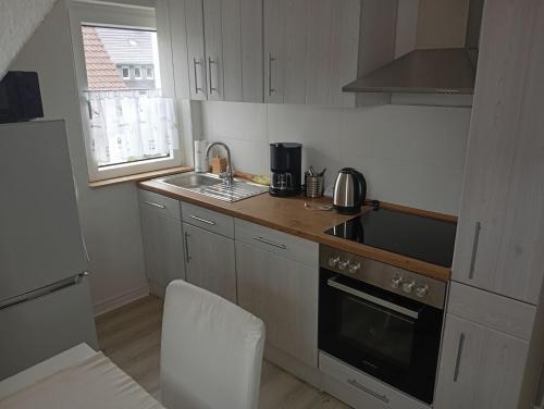 ห้องครัว, Ferienwohnung Greinert in บาด พีร์มอนต์