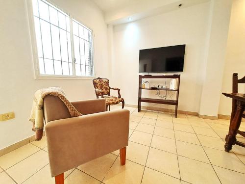 Departamento con Terraza y Parrilla. in Parque Chas