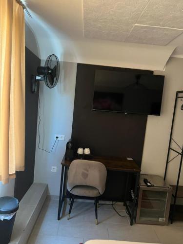 Triple room