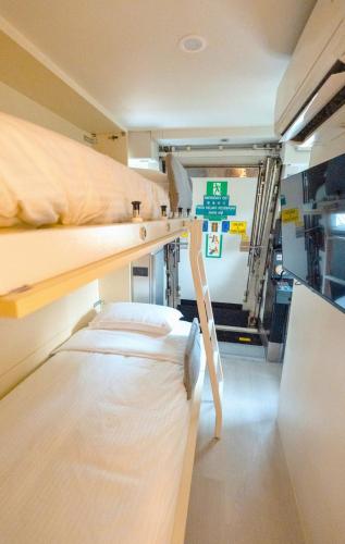 Train Pod at one-north, Singapur (fotografie 2)