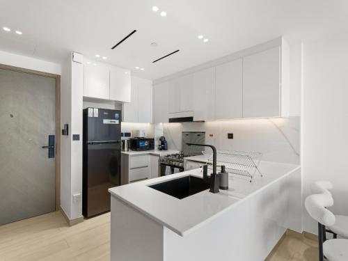 Chic and Stylish 1 BDR in Binghatti corner - JVC, Dubaj (zdjęcie 9)