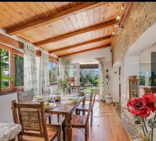 La Casa Fra gli Ulivi luxury apartments with pool near Cinque Terre and Tuscany 2