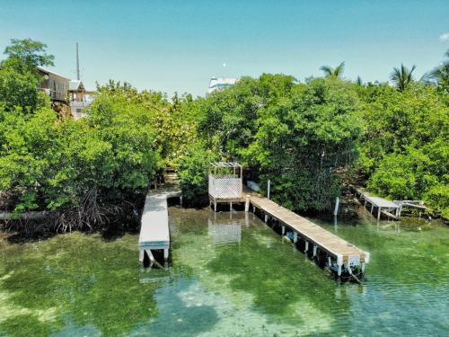Exterior view, Kokomo Hotel in Culebra