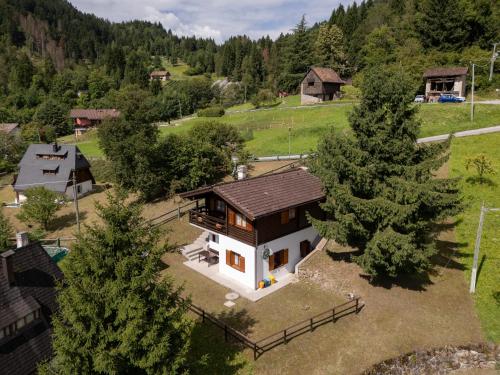 Chalet Alla Fonte - Wi-Fi, Netflix, Barbecue, Parking Space, a 3 minuti dallo Zoncolan gîte à louer Salars