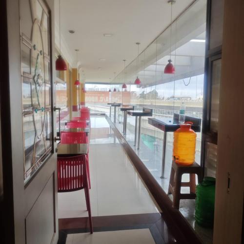 Hotel Quike at Rs 999 - Electronic City photo 3