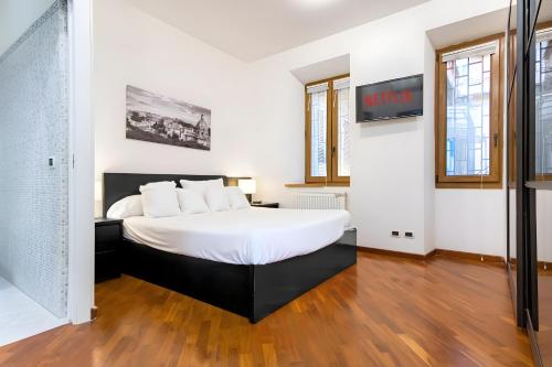 Elegantis San Giovanni Suite - Chic Apartment with Bathtub Near Historic Center, Metro & Tram Nearby, Rome (photo 4)