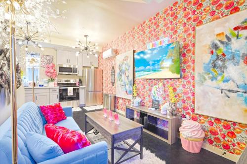 I- Lovely Family Home Near Universal with Patio and Games