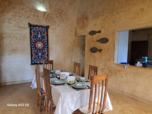 设施服务, Katiti N'tamu Lamu in 拉姆