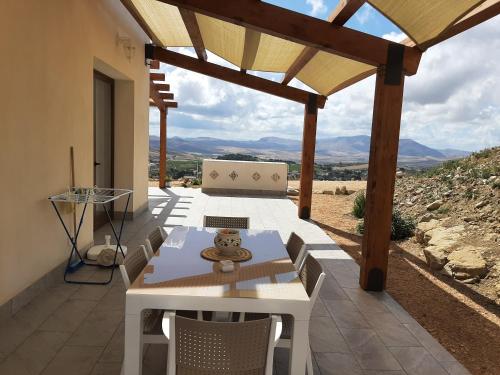 Benvenuti sulla collina Proserpina in อดราญญา