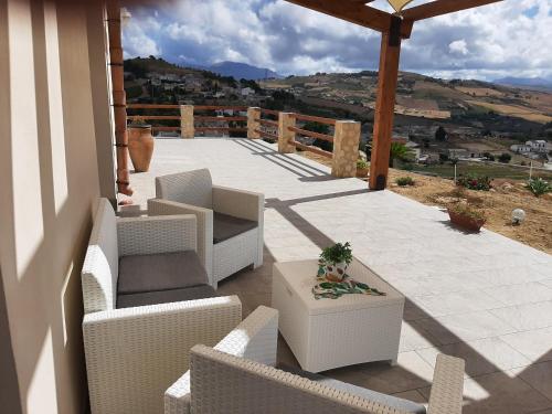 Benvenuti sulla collina Proserpina in อดราญญา