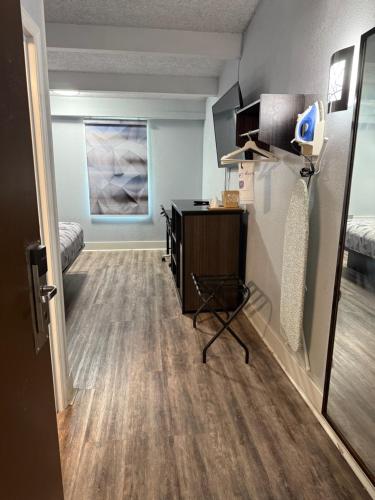 SureStay Hotel by Best Western Montgomery Southwest - image 3