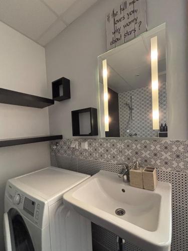 2-Room Apt by Telliskivi & Old Town, Free Private Parking, Tallin (foto 8)