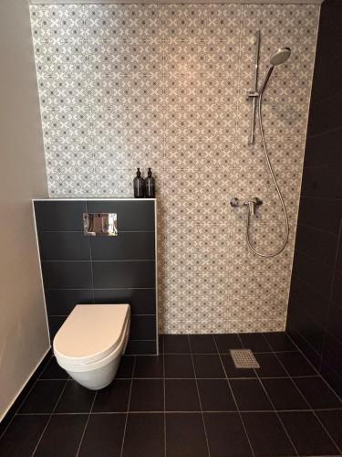 2-Room Apt by Telliskivi & Old Town, Free Private Parking, Tallin (foto 7)