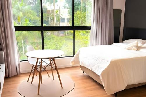 ASA | Loft UP 609 | Lado da FURB | Oktoberfest in วิลาโนวา