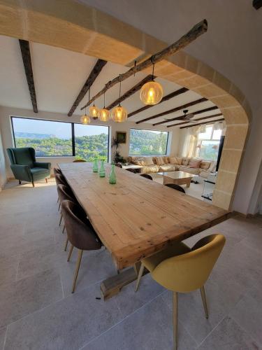 Charmante villa avec vue mer in เมเดีย ลูนา