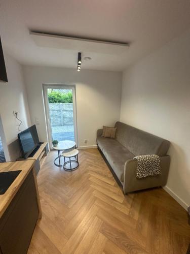Nowa Apartmenty - parking lotniskowy