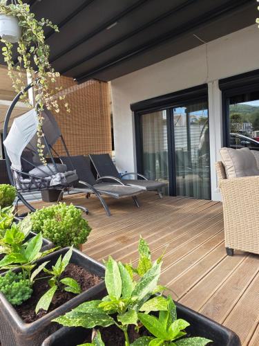 O&S Luxury Apartment by the Ohrid lake in Sveti Stefan