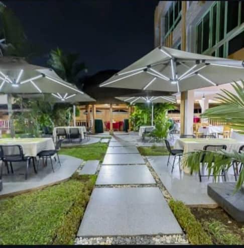 Emeraude hotel in บูจุมบูรา